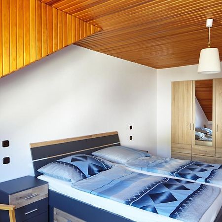 Ferienwohnung Mendgen Mit Panoramablick แบร์นคาสเทล-คืสท์ ภายนอก รูปภาพ